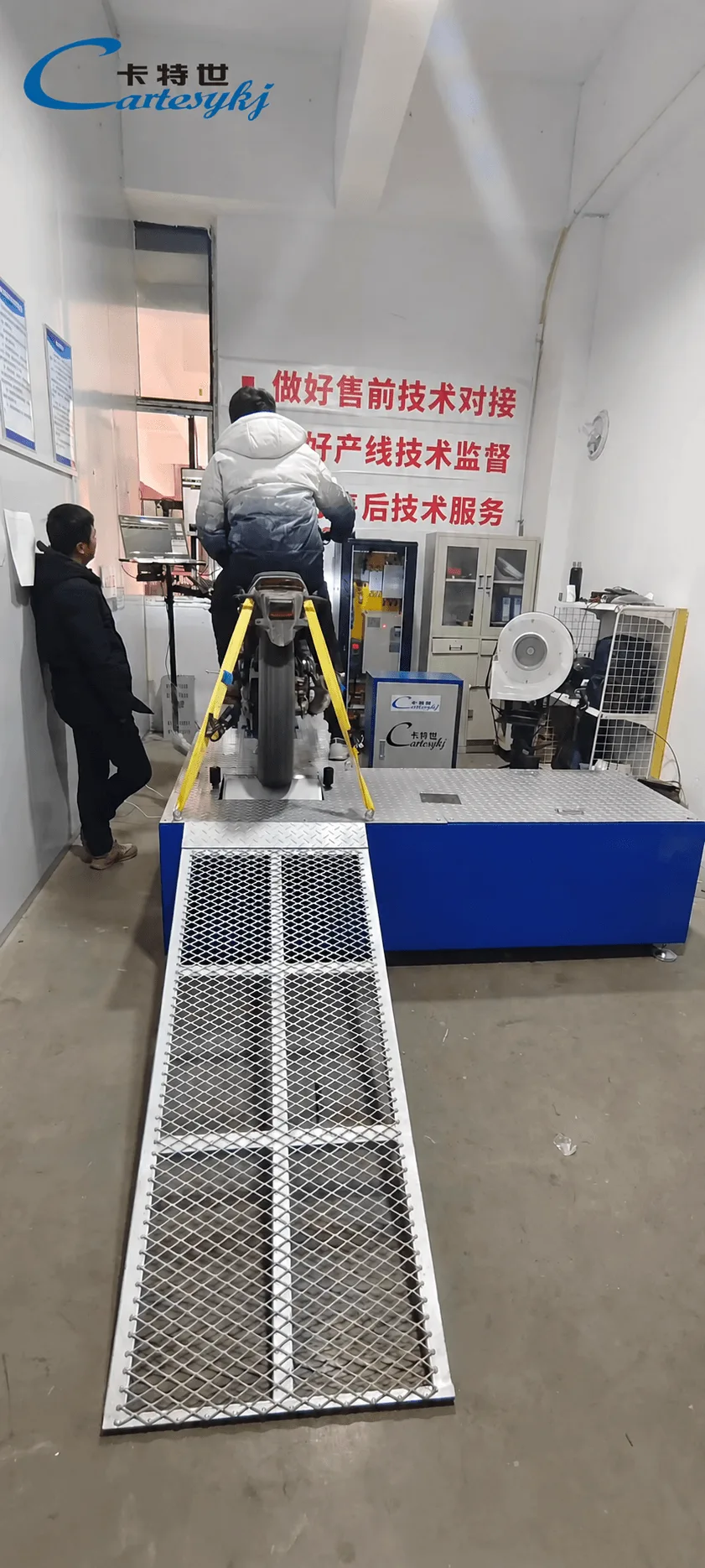Electric Motorcycle Testing Solutions with a Motorcycle Chassis Dynamometer project image 6